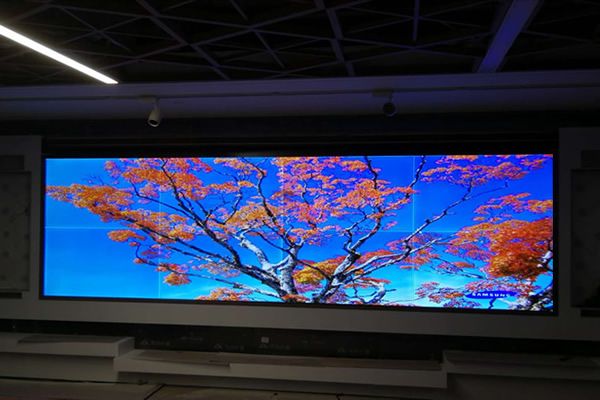 無(wú)縫拼接屏在城市售樓中心的應(yīng)用能起到哪些作用？