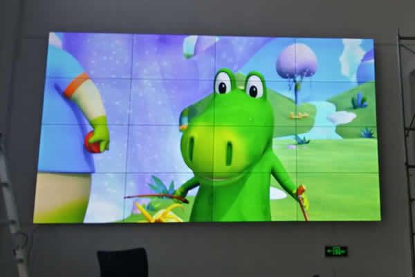 深圳液晶拼接屏的采購(gòu)需要注意什么？