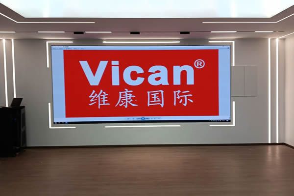 100平方的會議室屏幕尺寸要做多大？